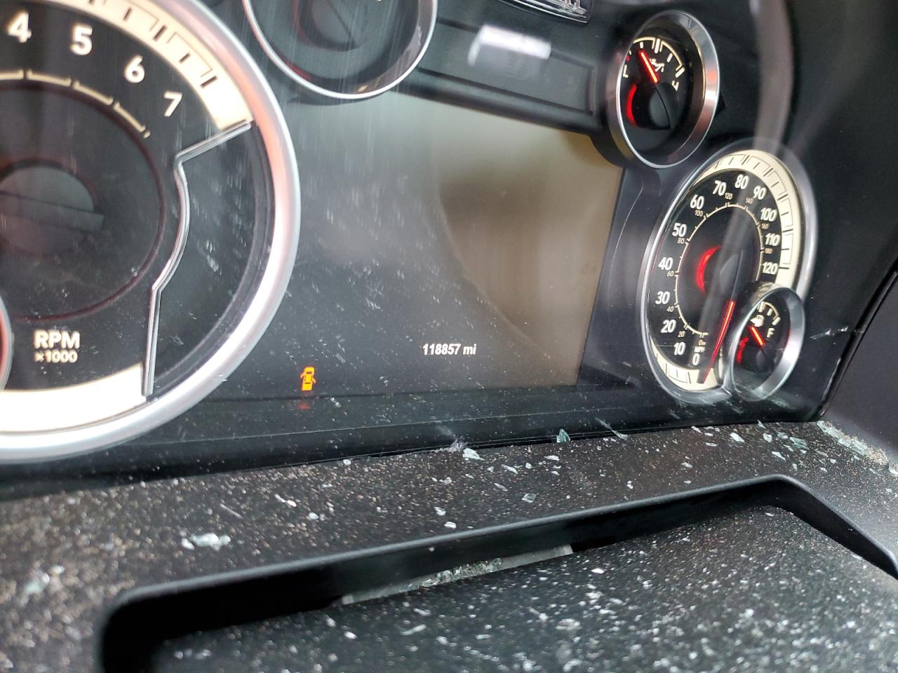 2018 RAM 1500 - Image 9