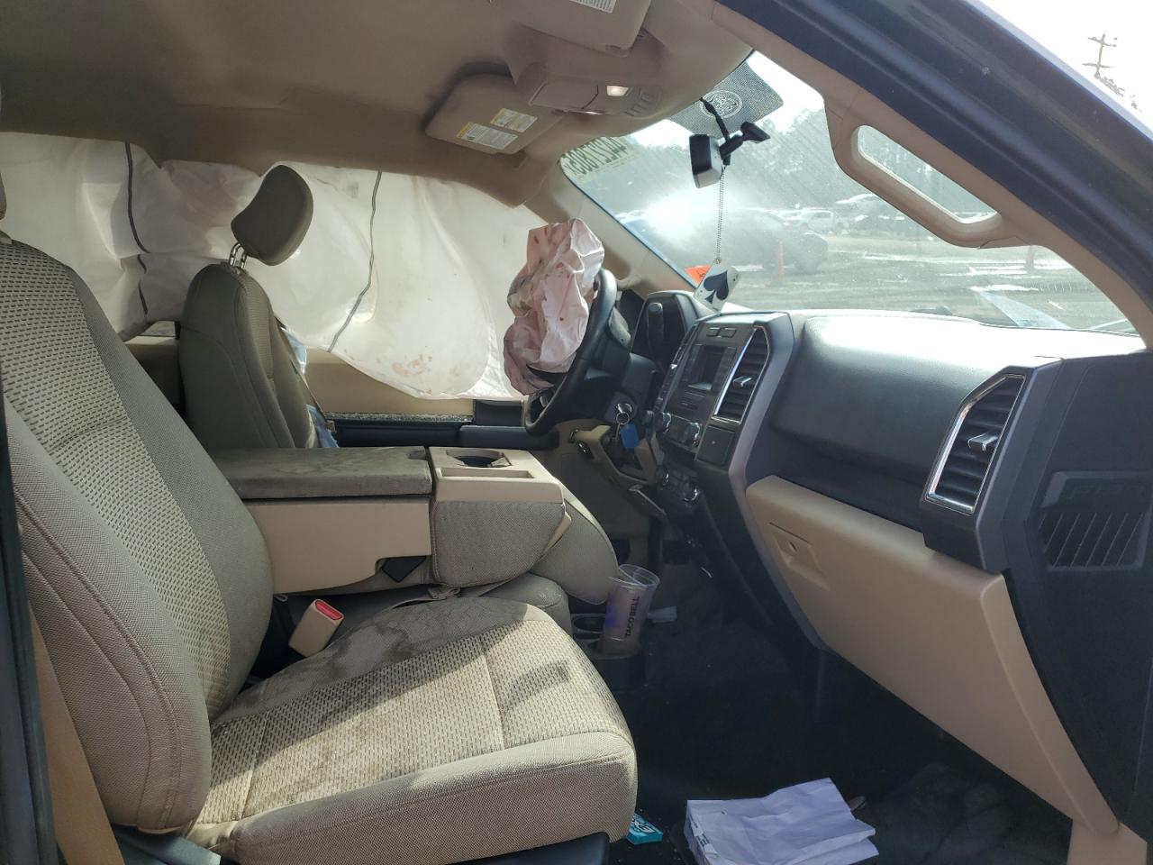 2015 Ford F-150 - Image 7