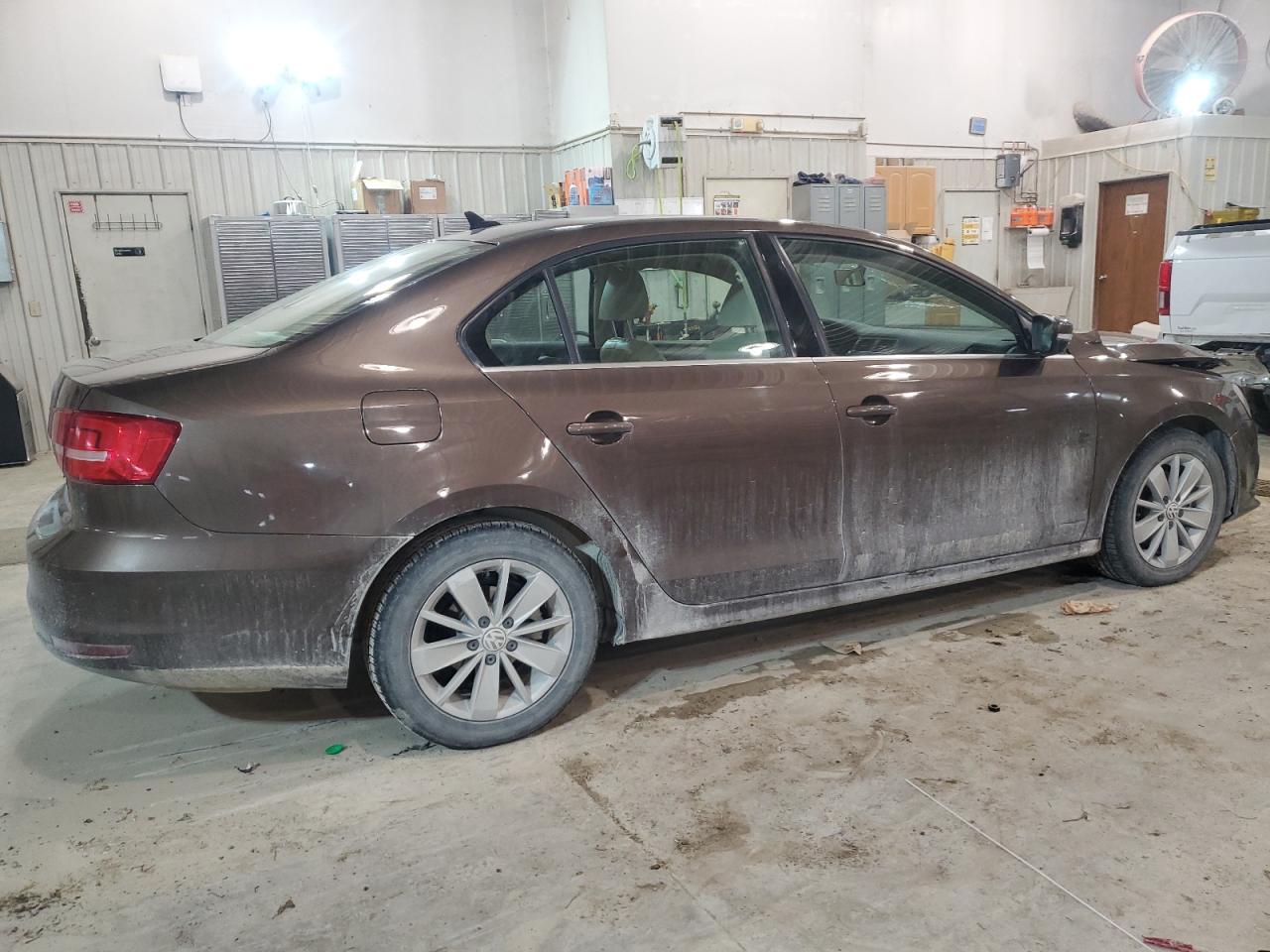 2015 Volkswagen Jetta - Image 3