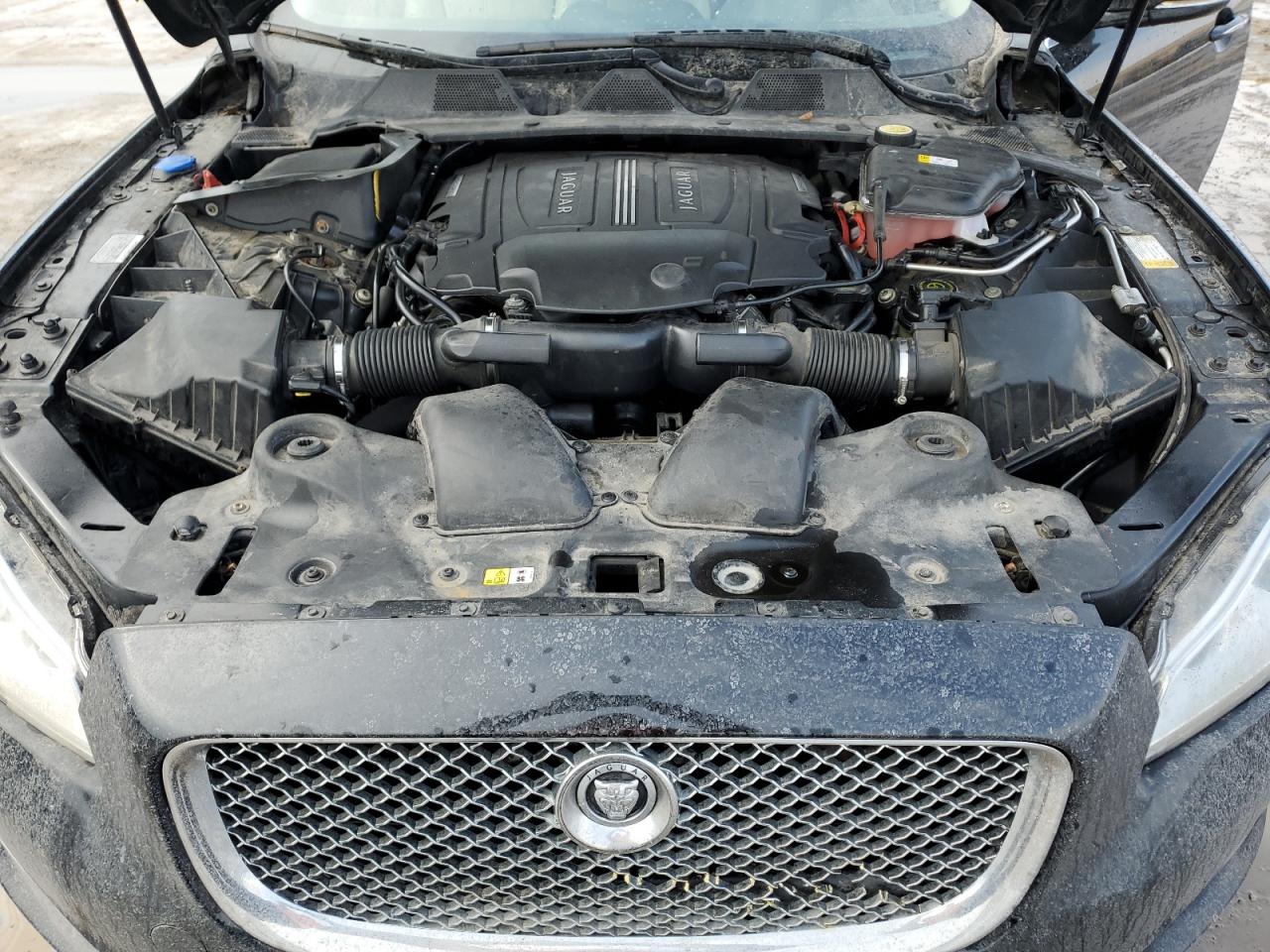 2013 Jaguar XJ - Image 11