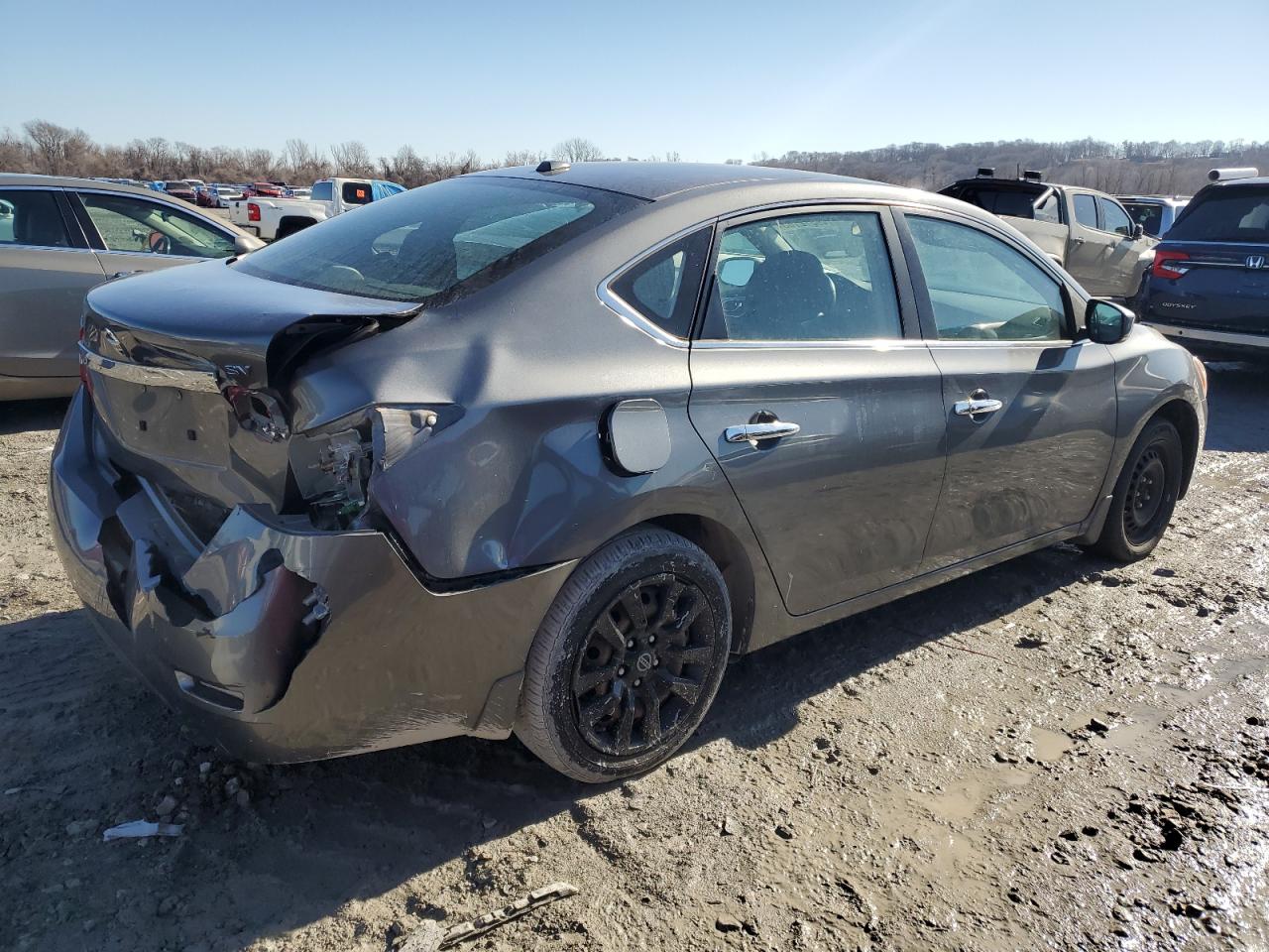 2015 Nissan Sentra - Image 3