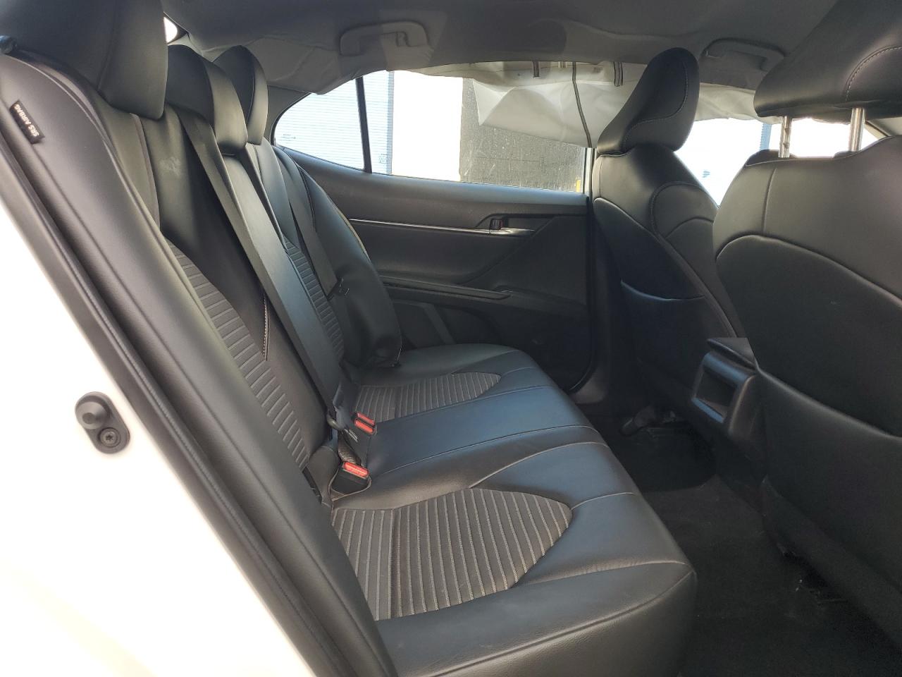 2022 Toyota Camry - Image 10