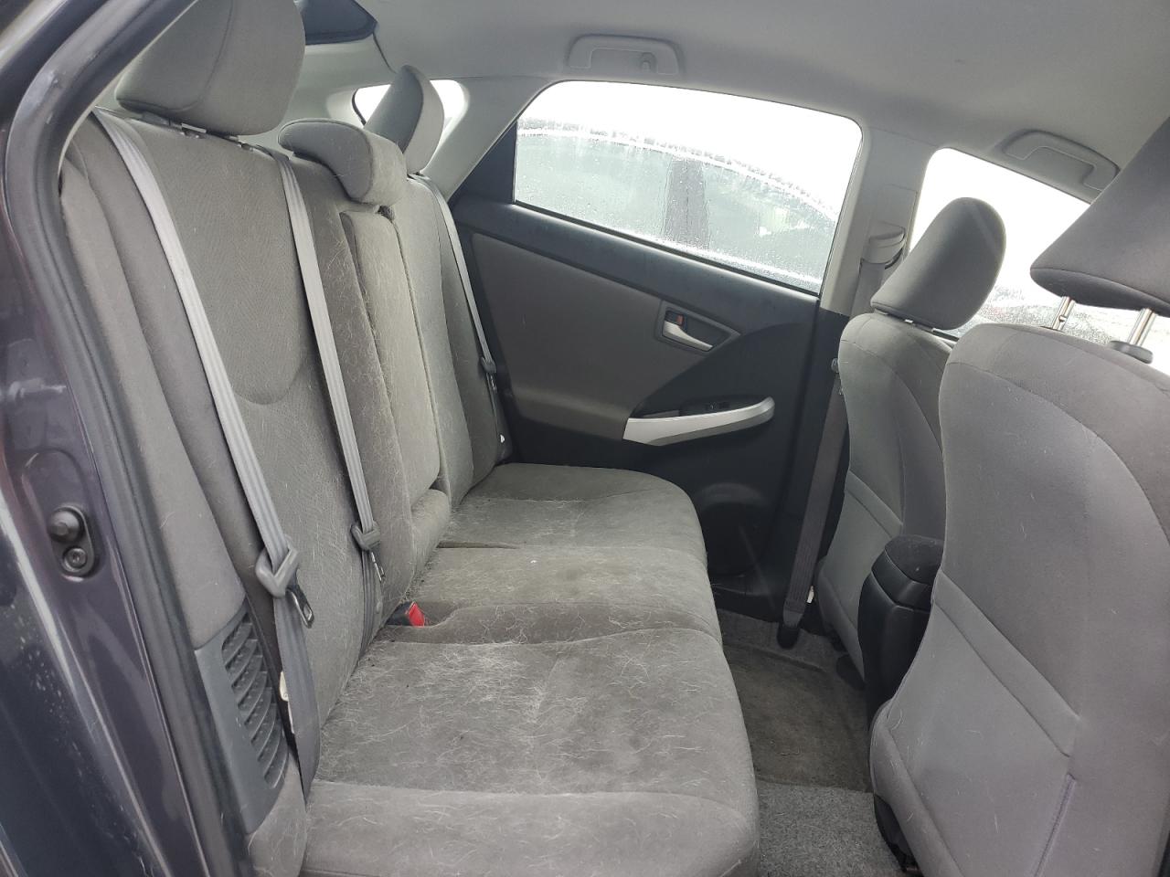 2012 Toyota Prius - Image 10