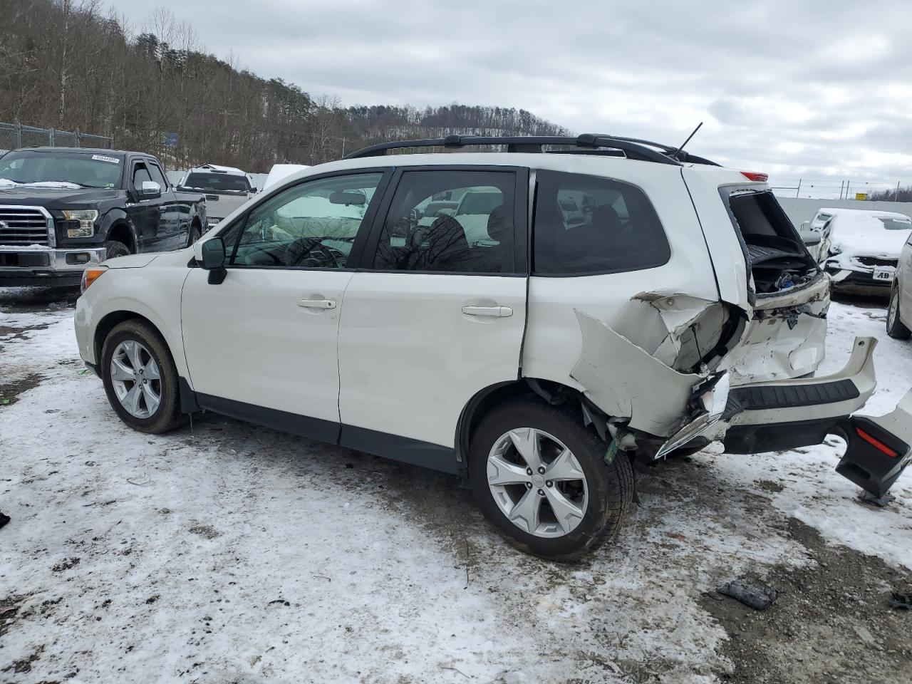 2015 Subaru Forester - Image 2