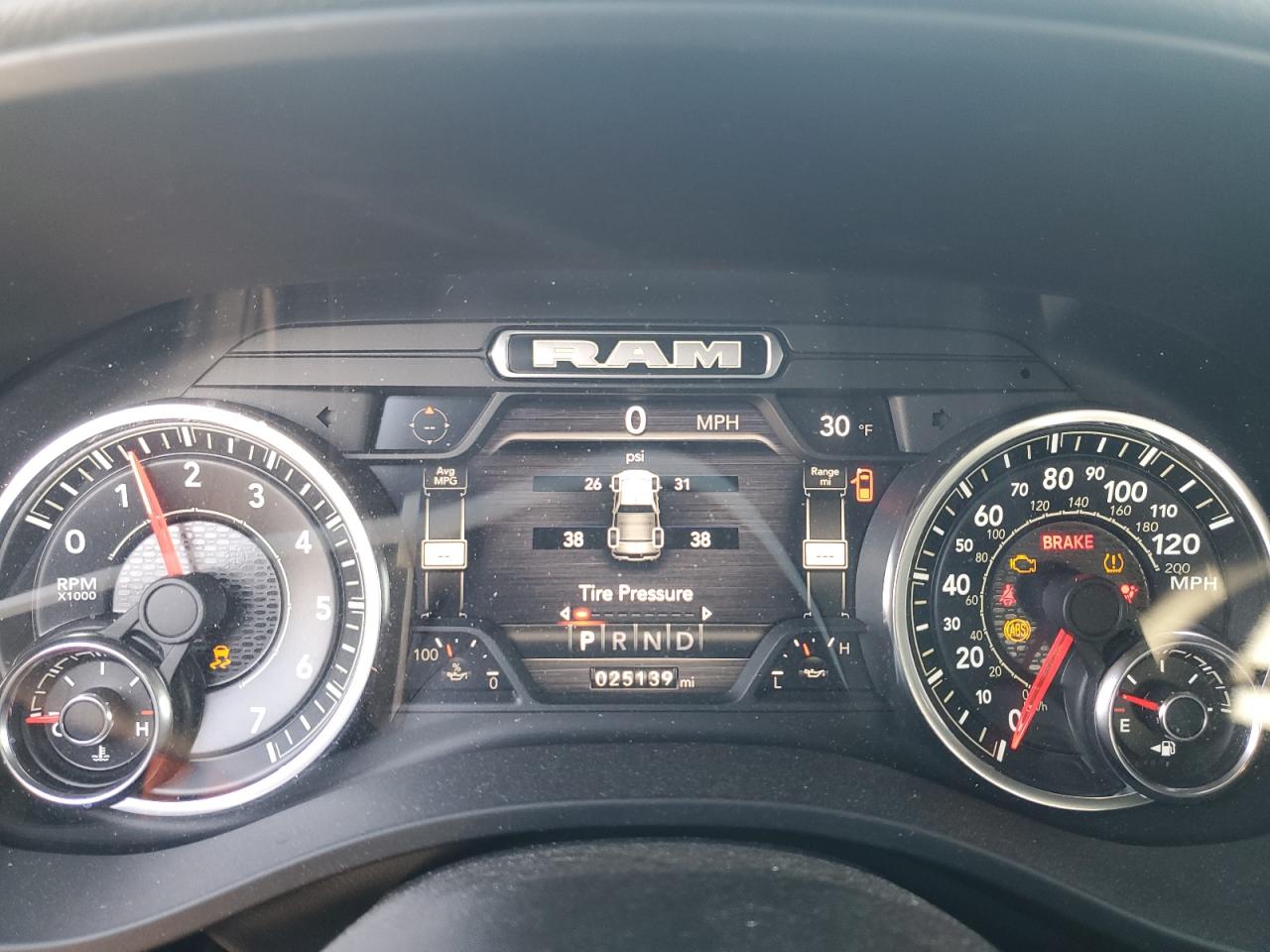 2022 RAM 1500 - Image 9
