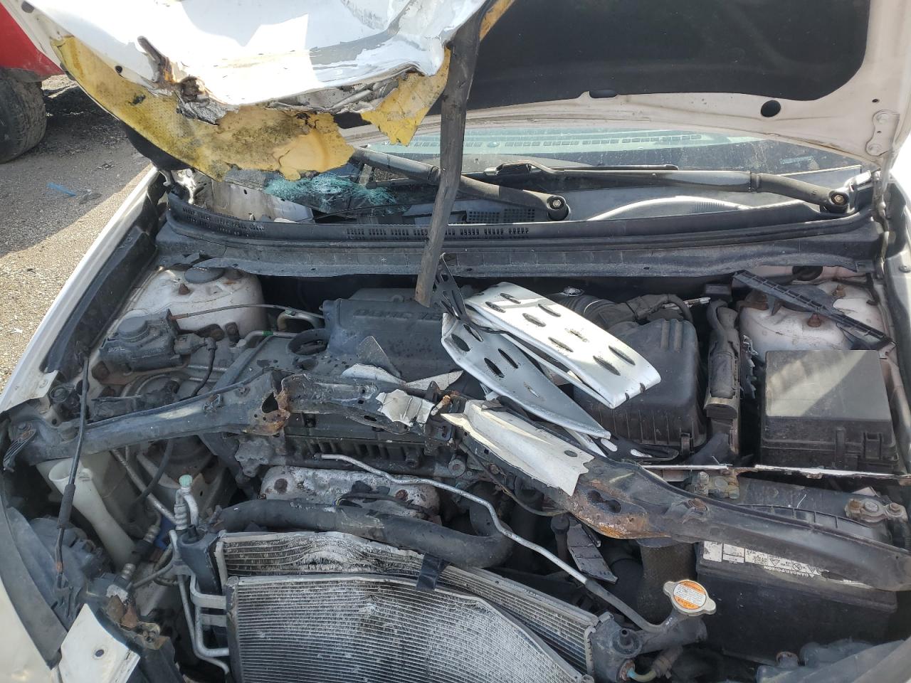 2010 Hyundai Elantra - Image 11