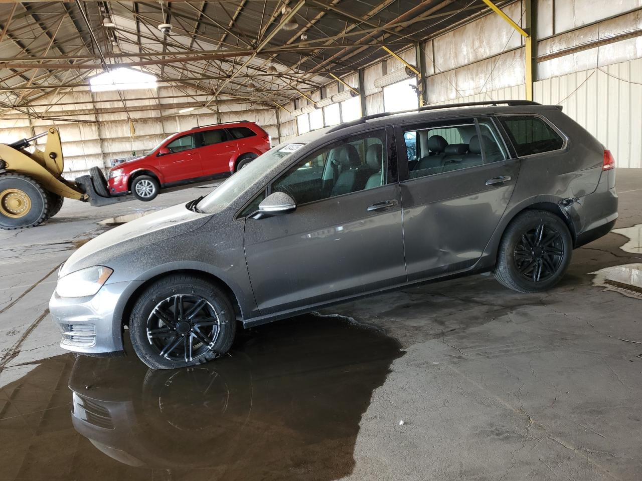 2015 Volkswagen Golf - Image 1