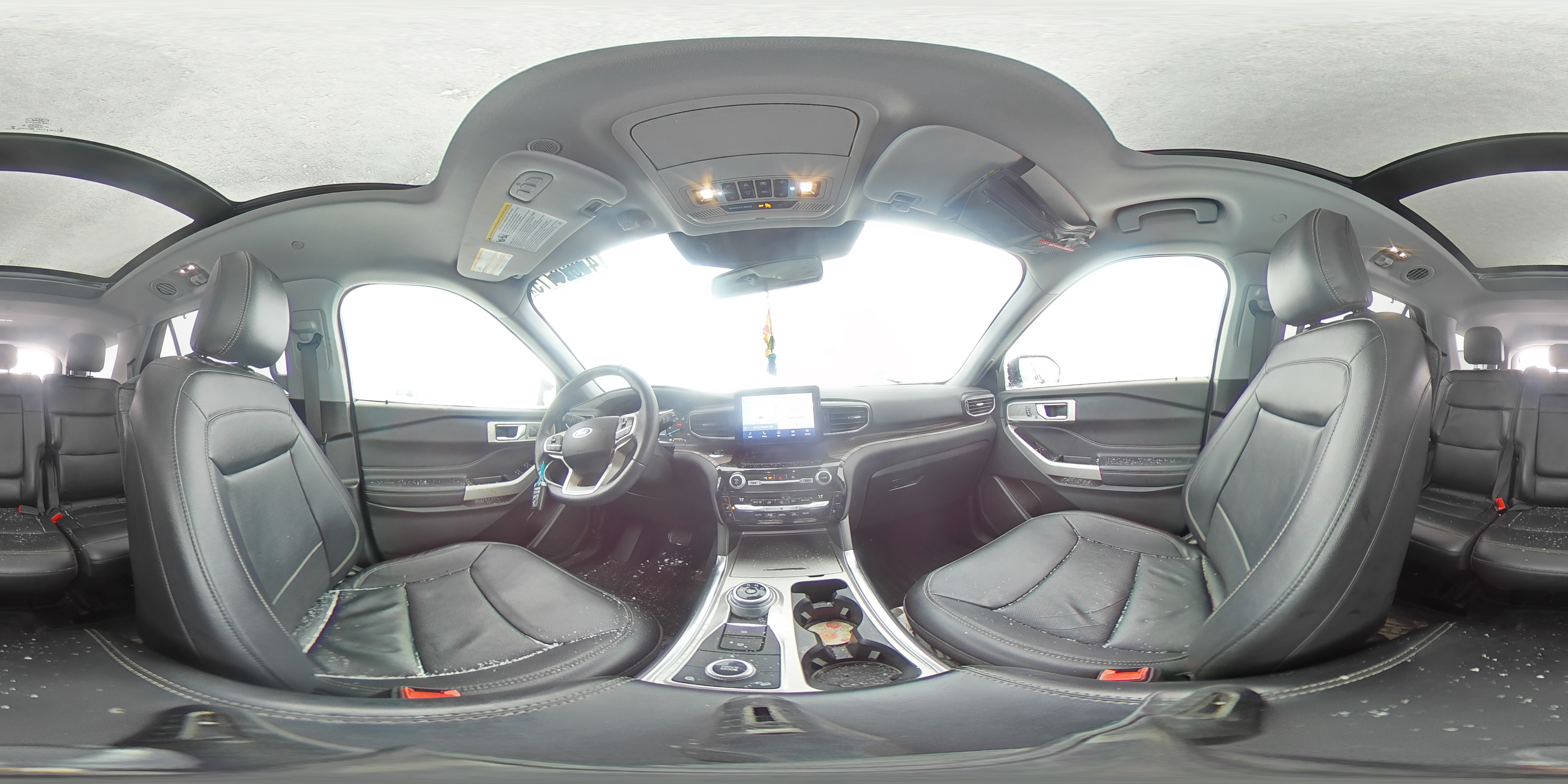 2021 Ford Explorer - Image 14
