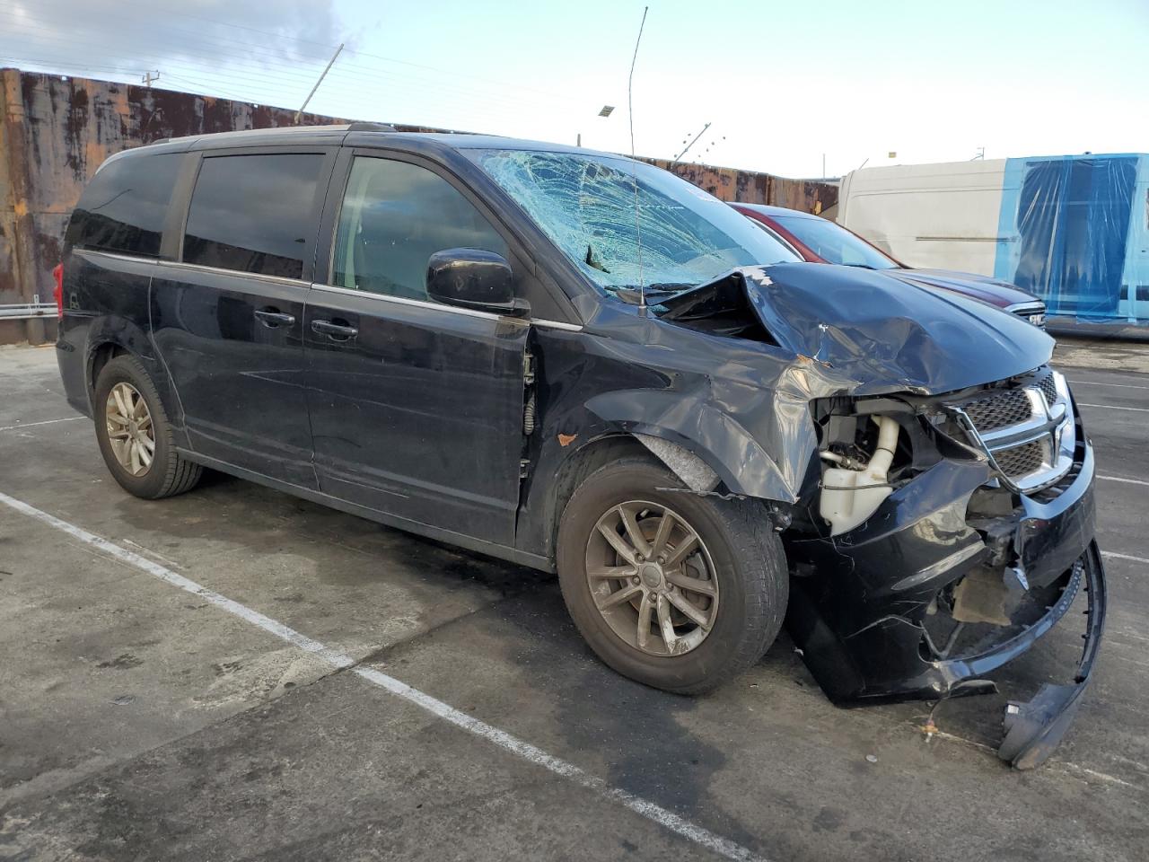 2020 Dodge Caravan - Image 4
