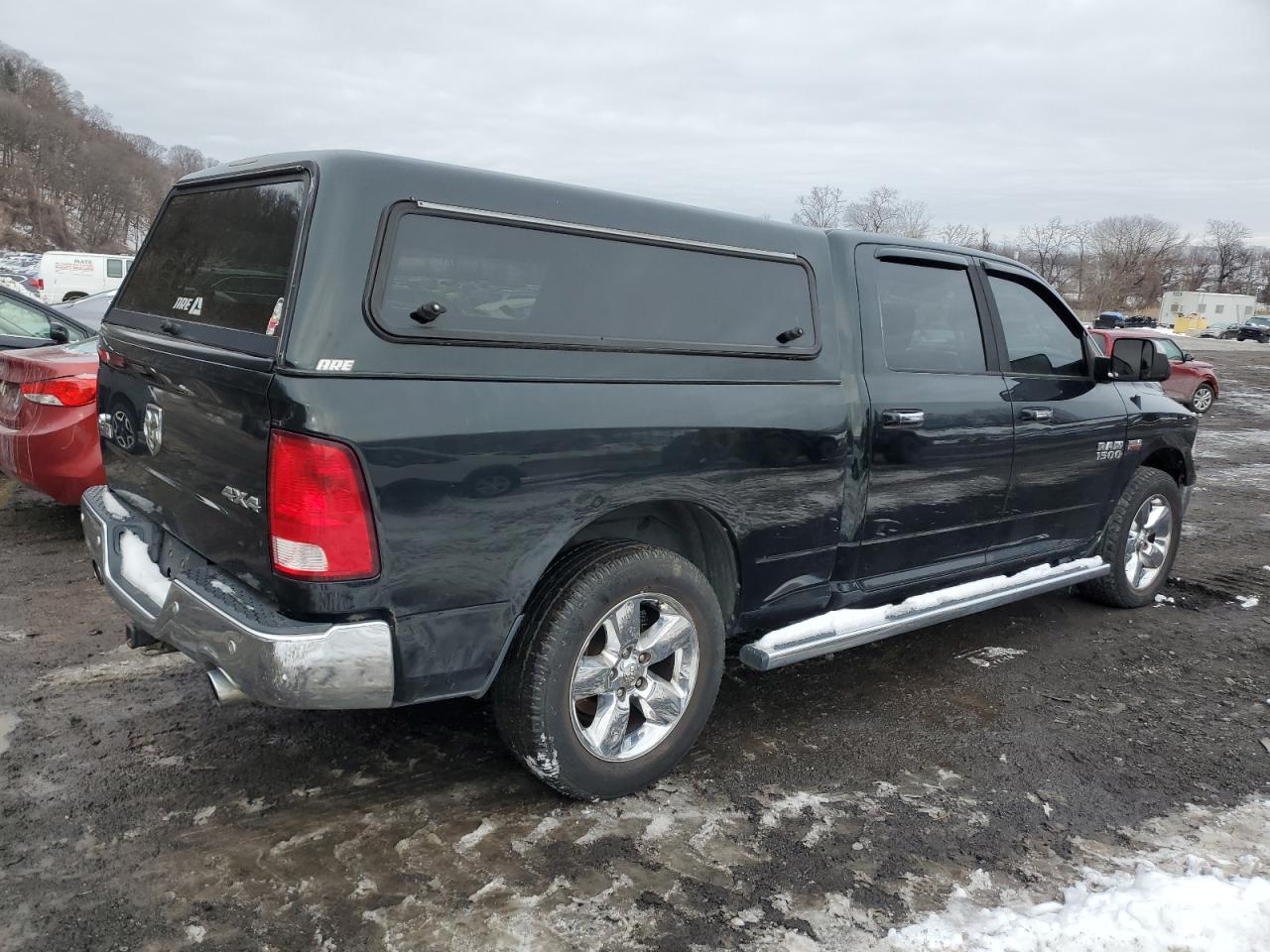 2016 RAM 1500 - Image 3