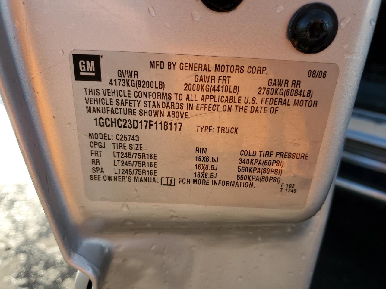 2007 Chevrolet Silverado - Image 12