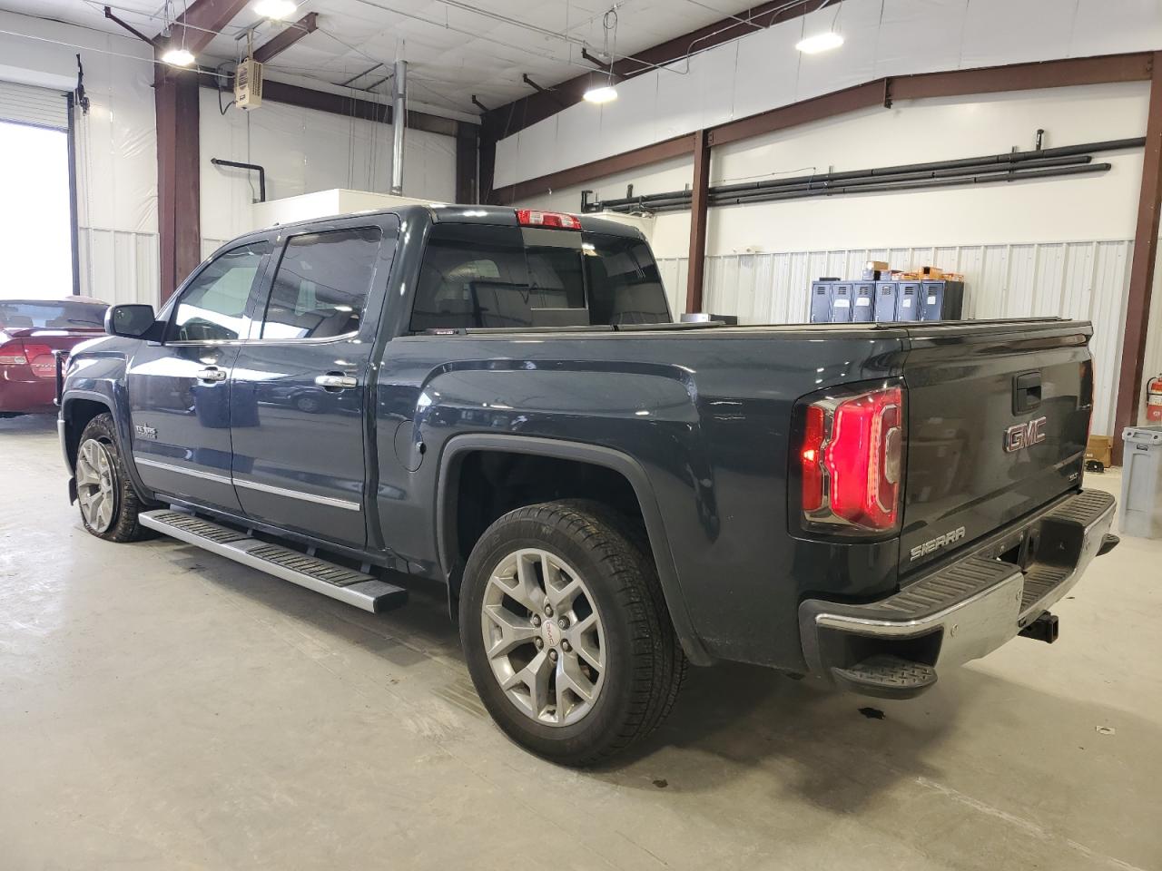 2017 GMC Sierra - Image 2