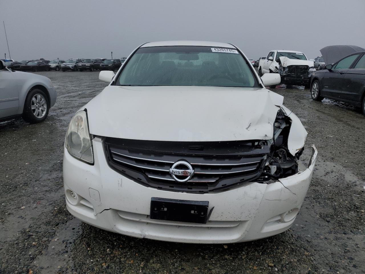 2011 Nissan Altima - Image 5