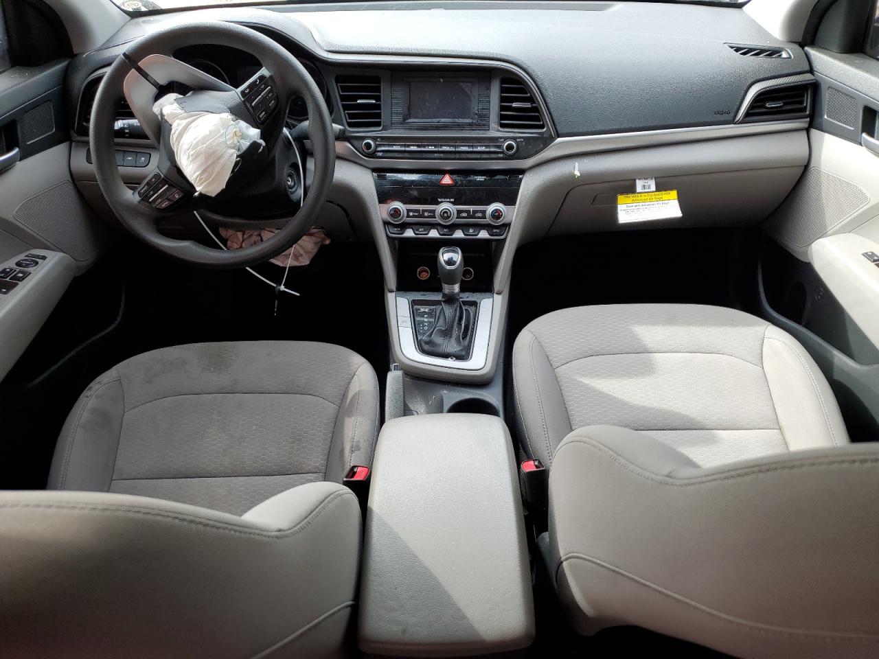 2020 Hyundai Elantra - Image 8