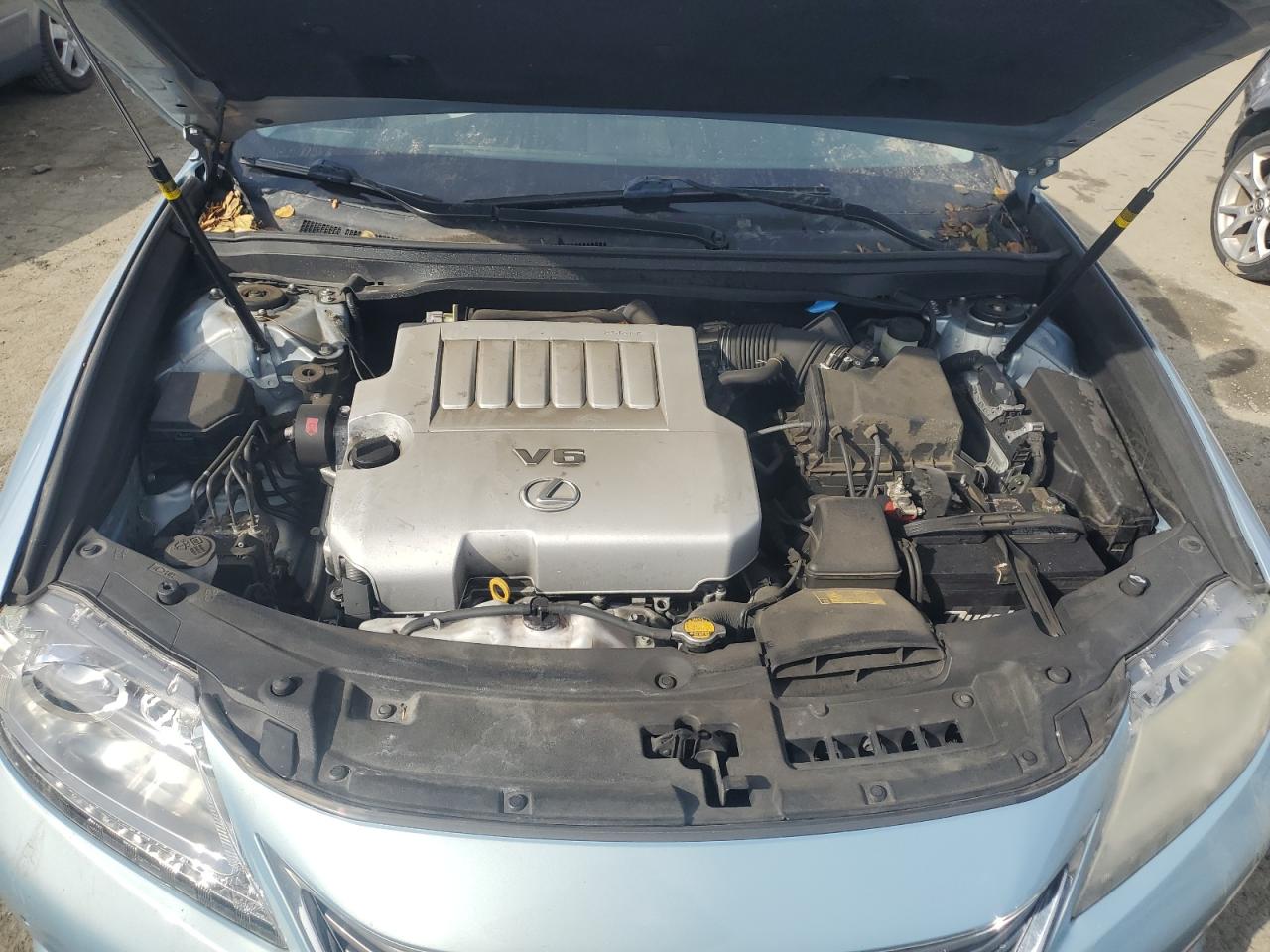 2013 Lexus ES - Image 11
