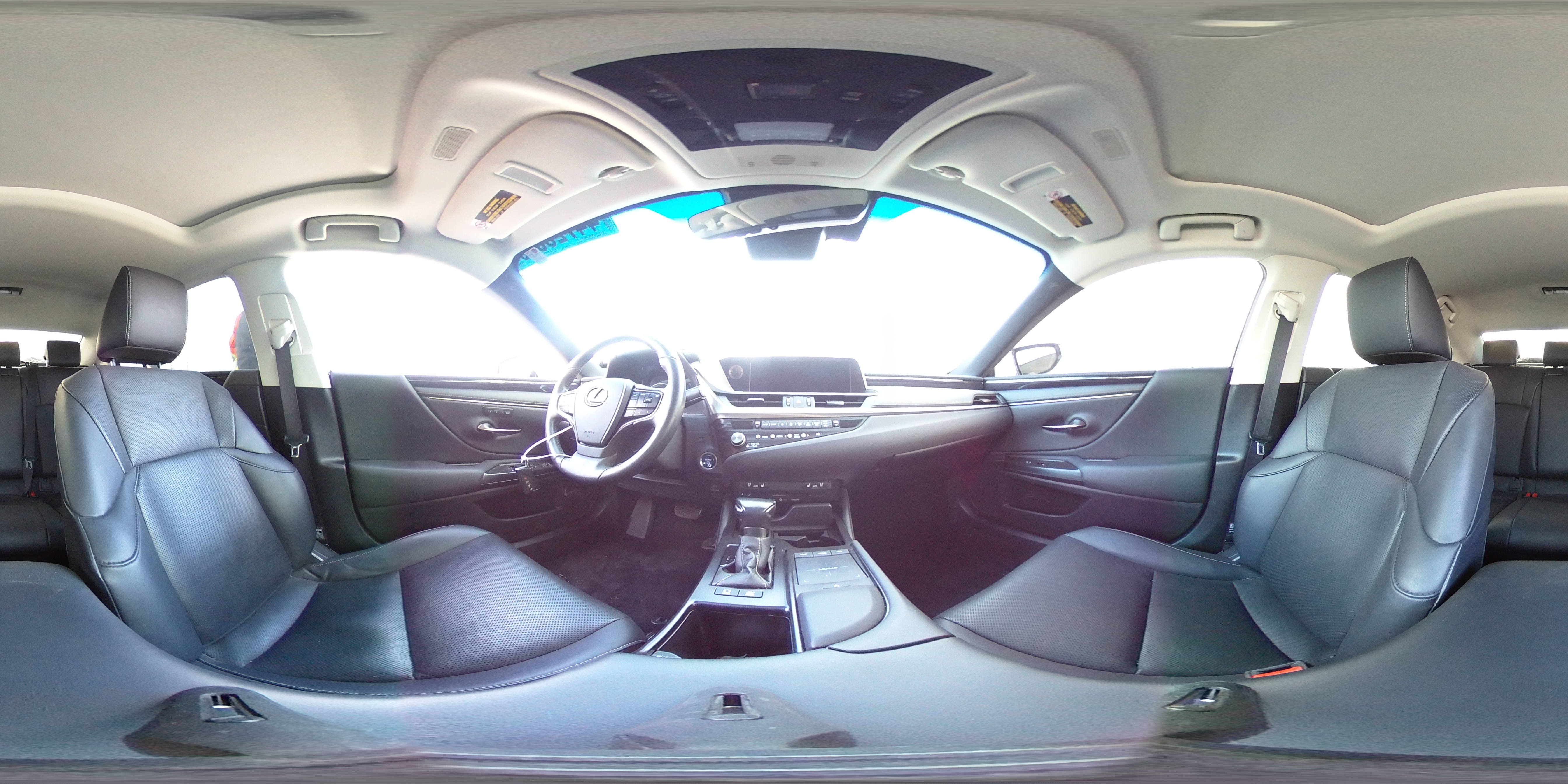 2021 Lexus ES - Image 13