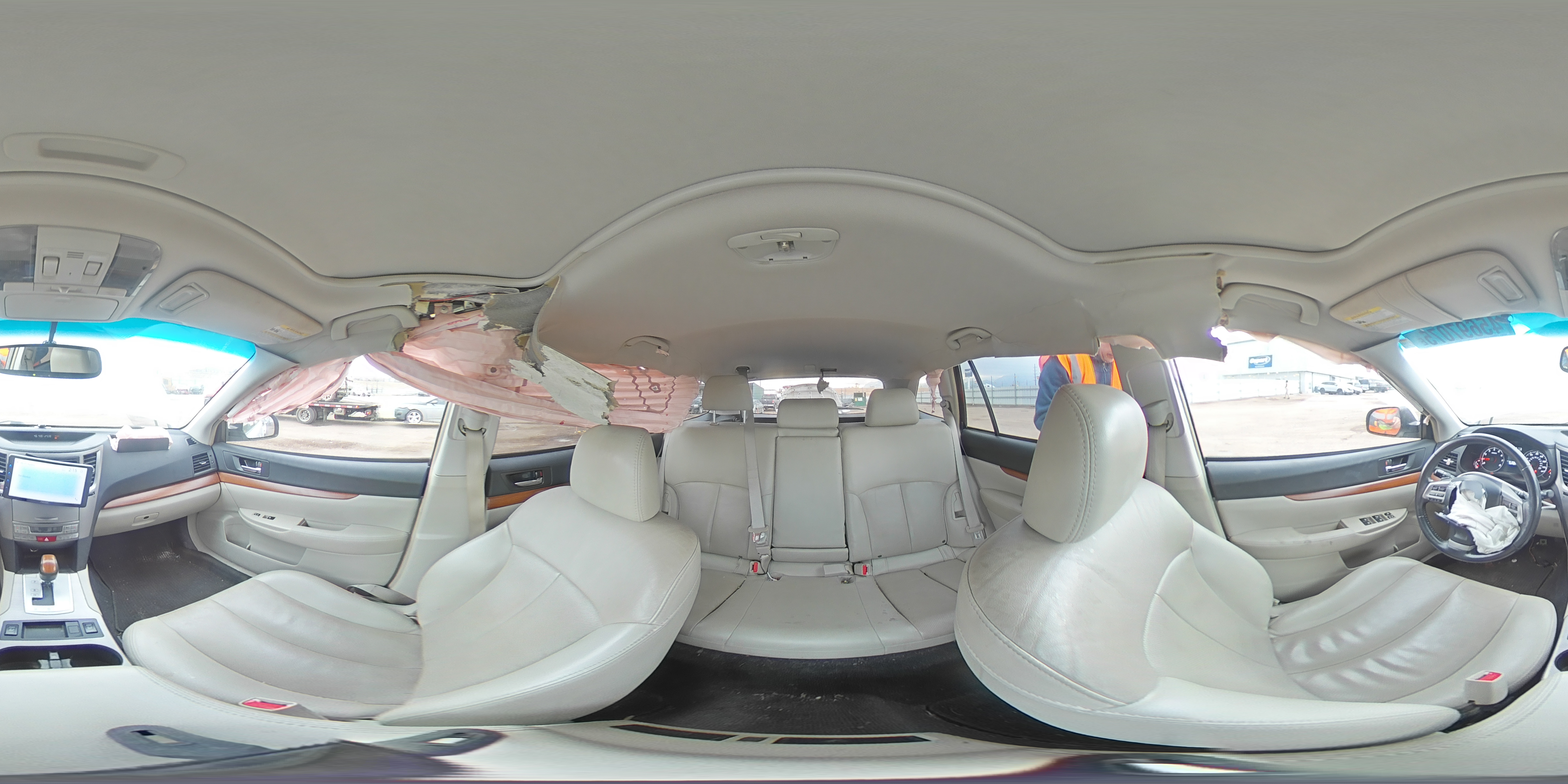 2013 Subaru Outback - Image 14