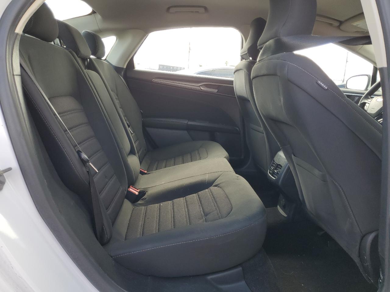 2019 Ford Fusion - Image 11