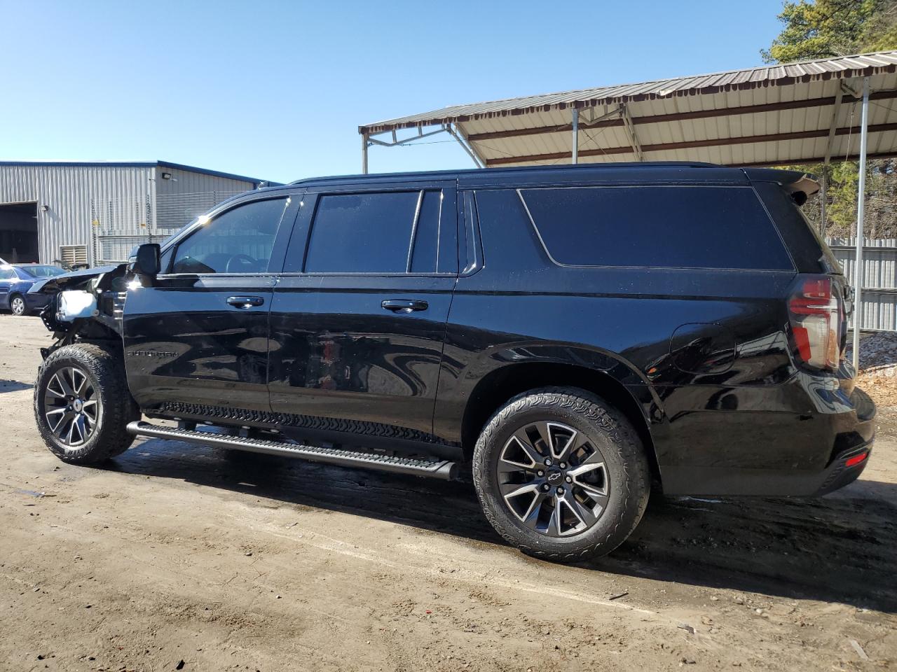 2023 Chevrolet Suburban - Image 2