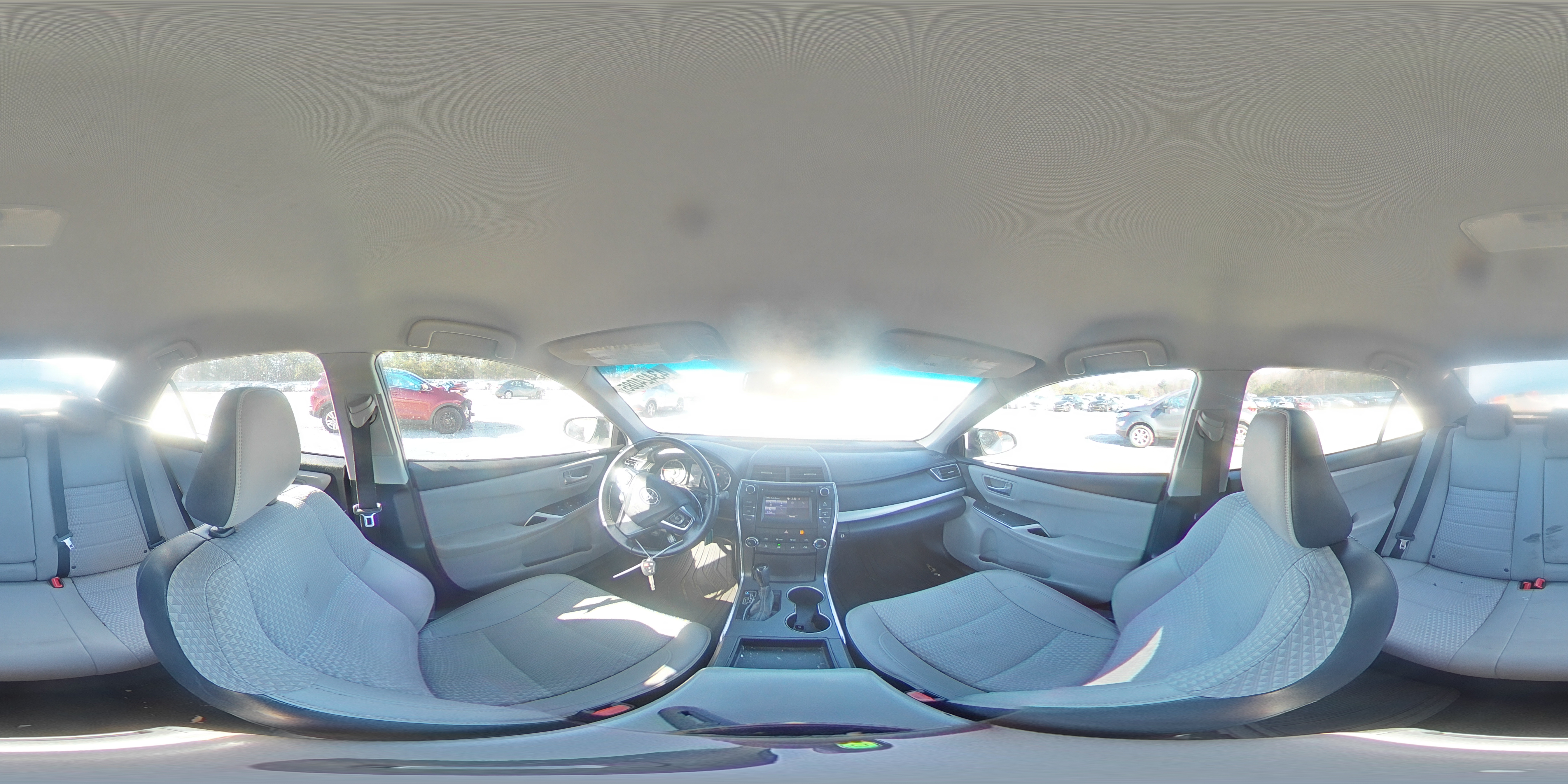 2015 Toyota Camry - Image 13