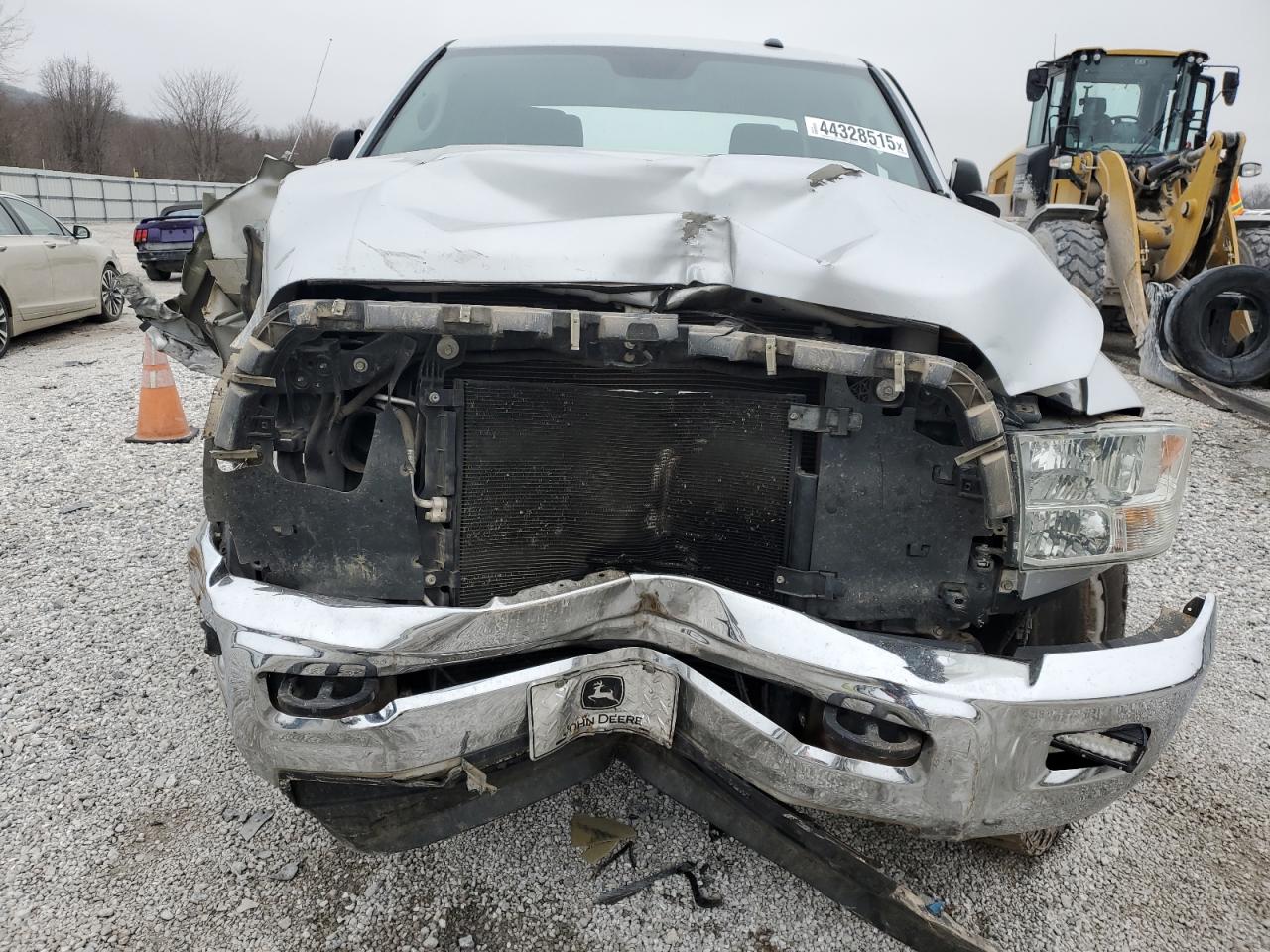2016 RAM 2500 - Image 5