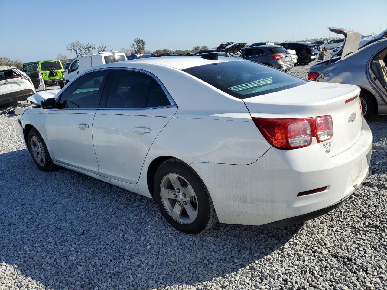 2016 Chevrolet Malibu - Image 2