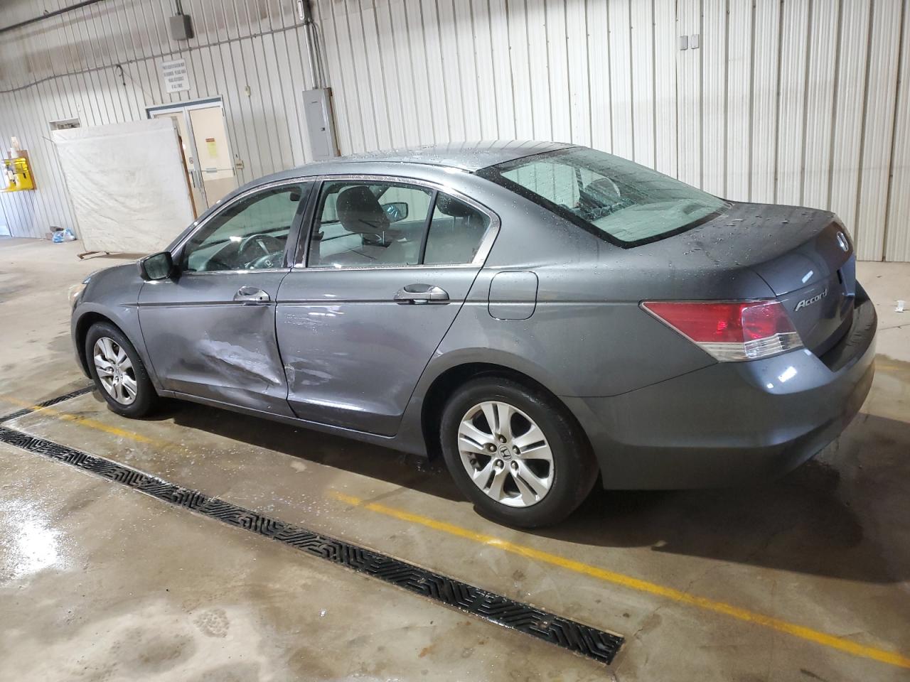 2008 Honda Accord - Image 2