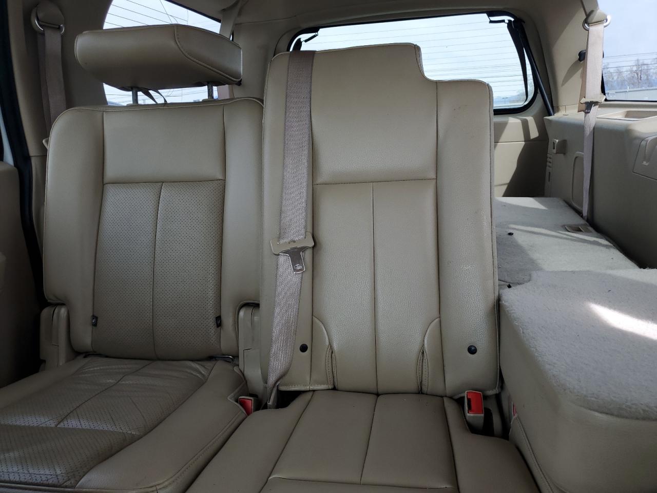 2014 Ford Expedition - Image 10