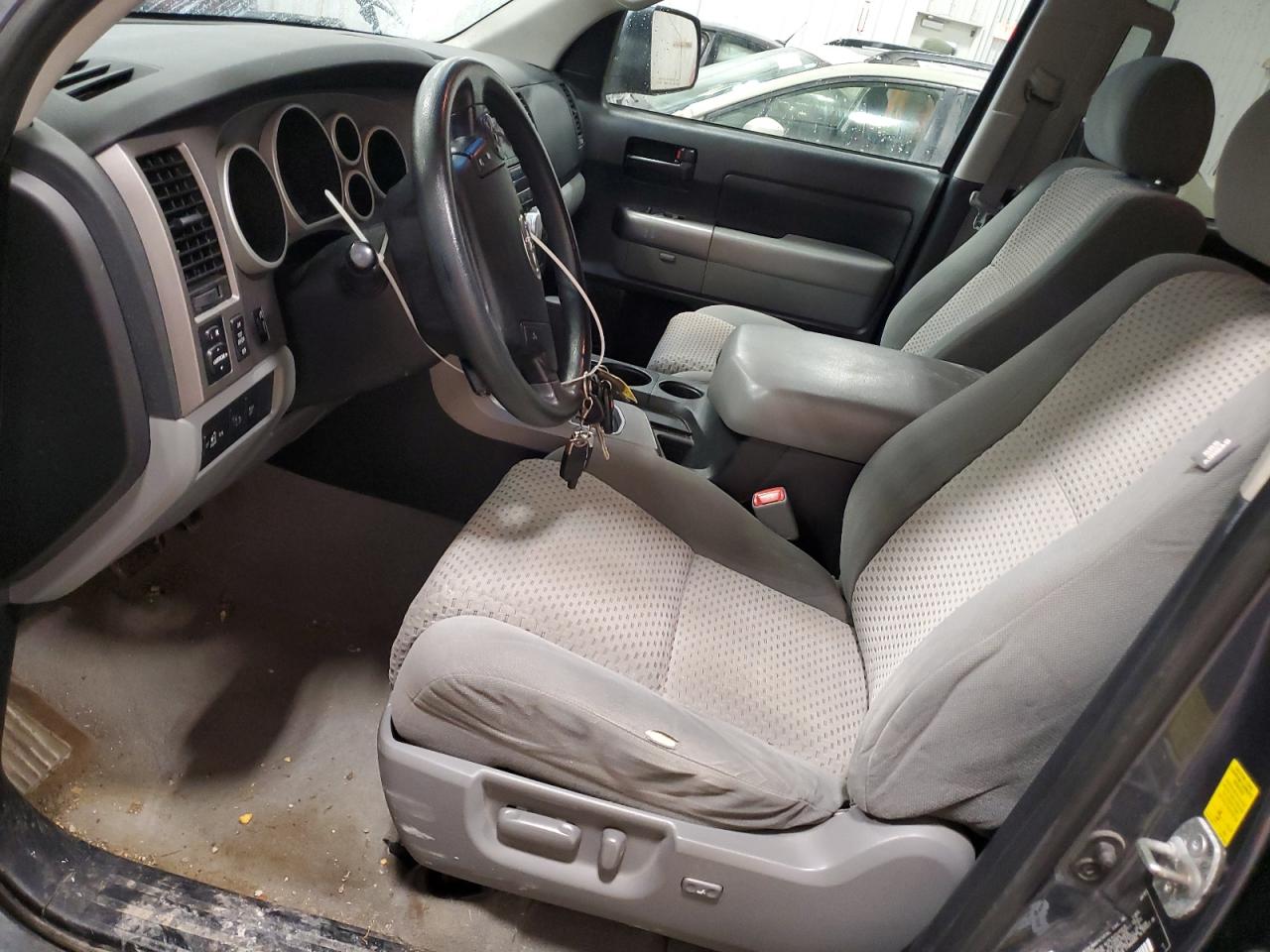 2010 Toyota Tundra - Image 7