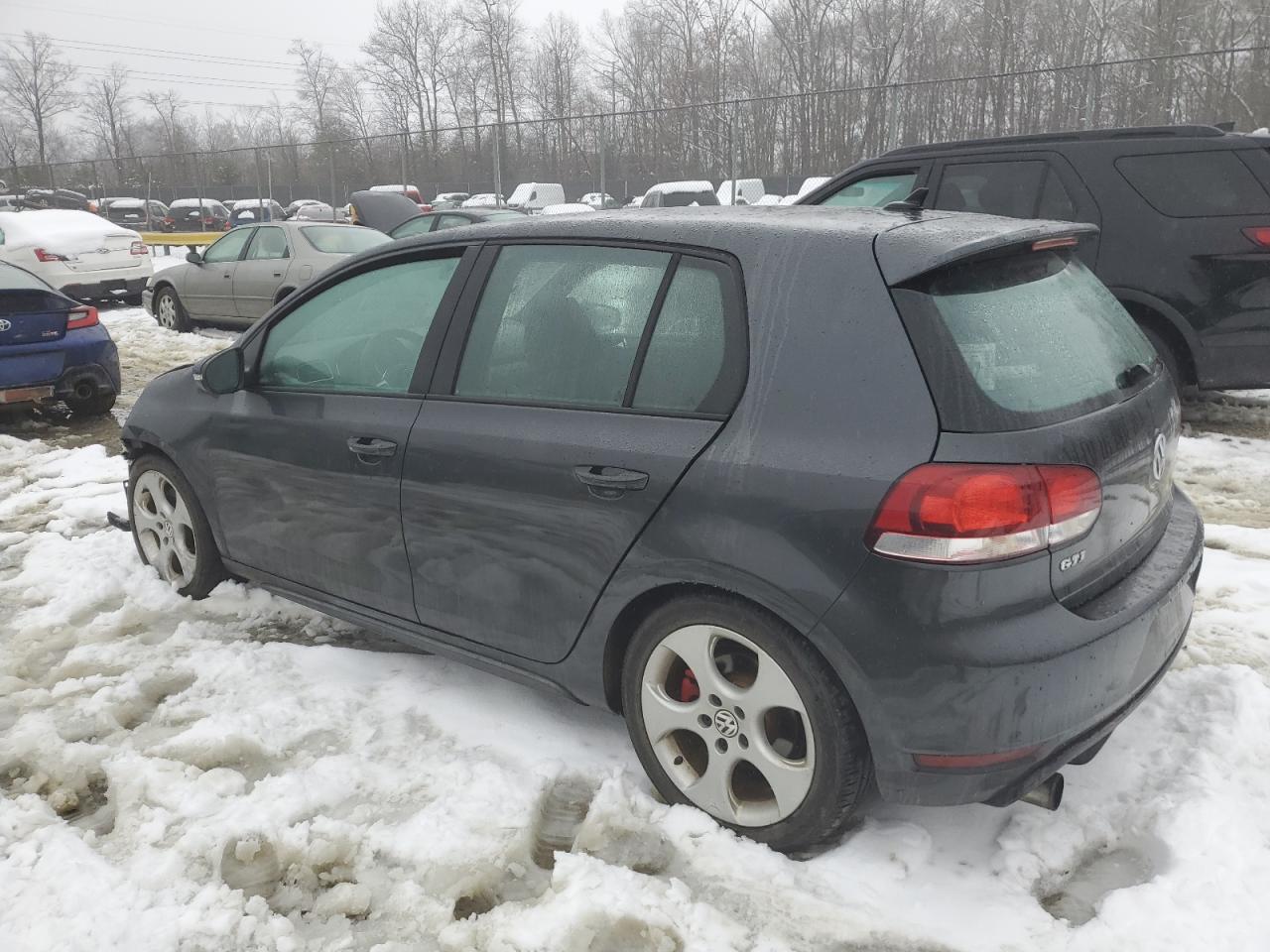 2010 Volkswagen GTI - Image 2
