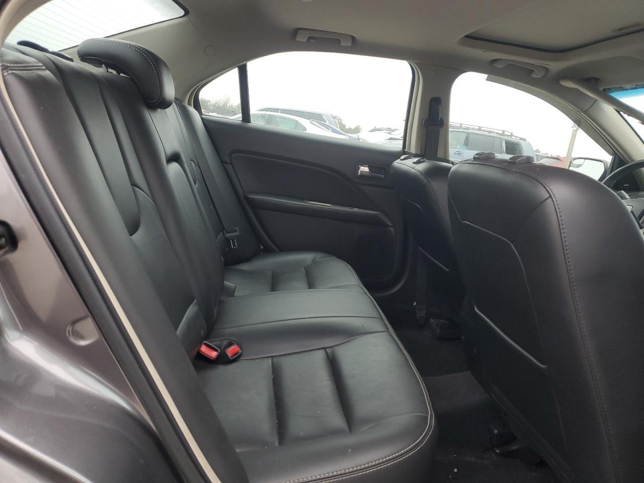 2012 Ford Fusion - Image 10