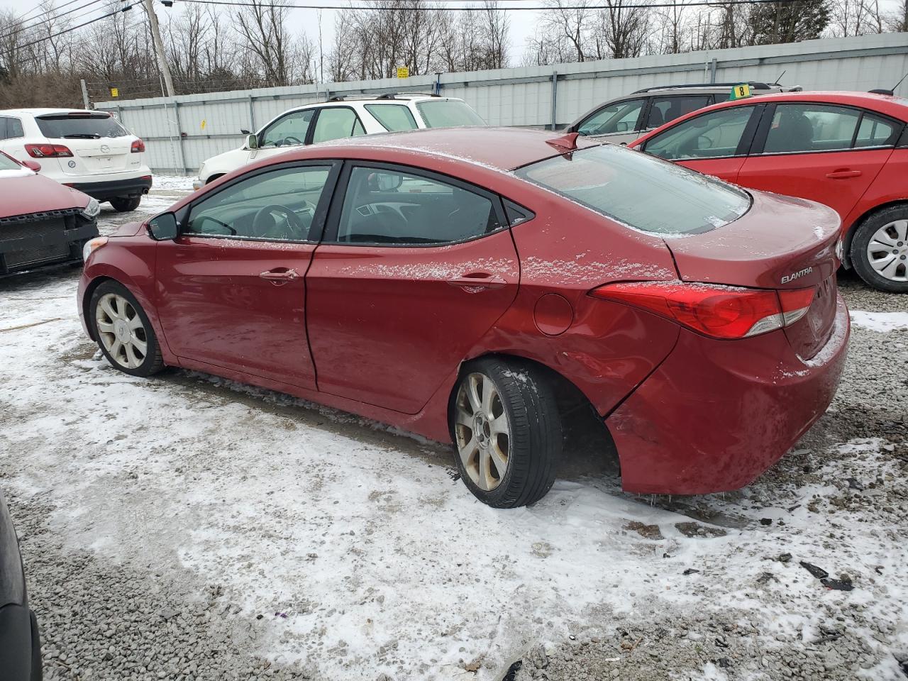 2011 Hyundai Elantra - Image 2