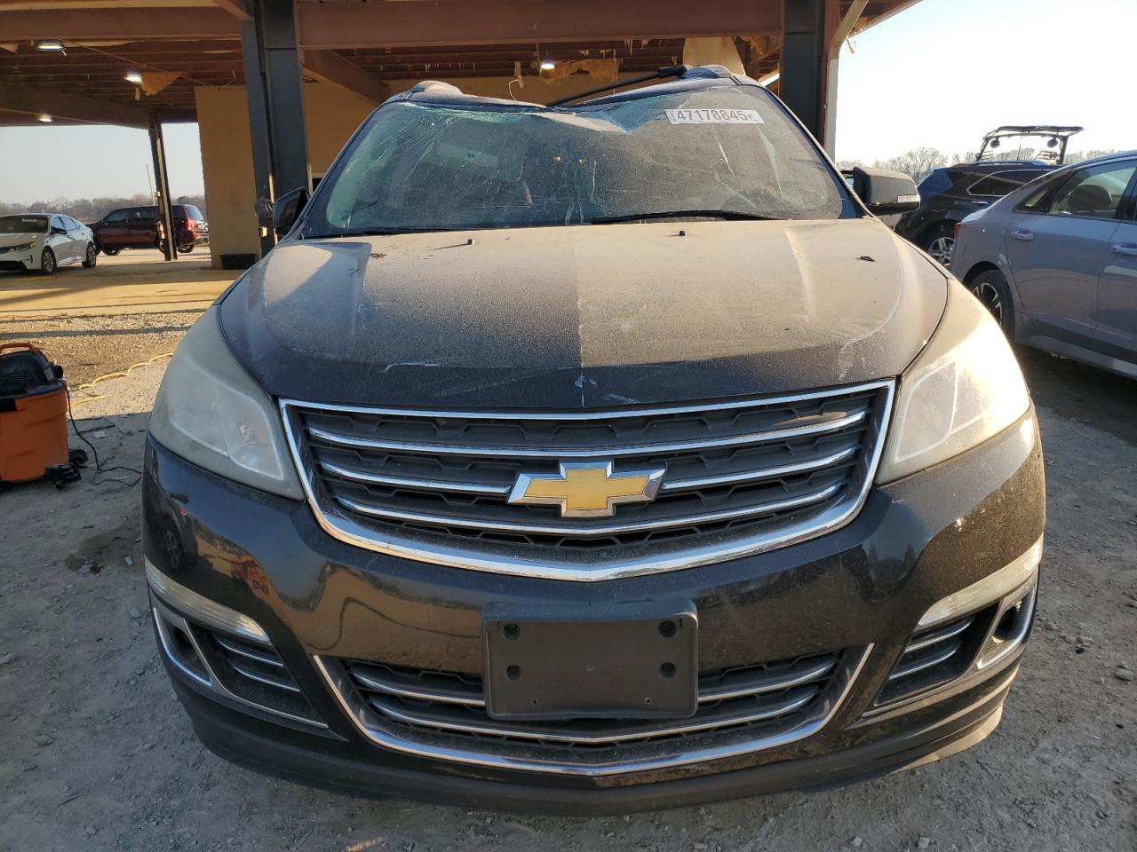 2014 Chevrolet Traverse - Image 5
