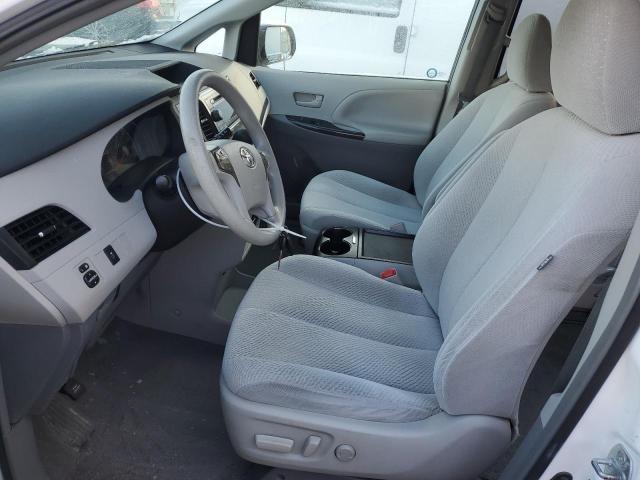 2011 TOYOTA SIENNA LE