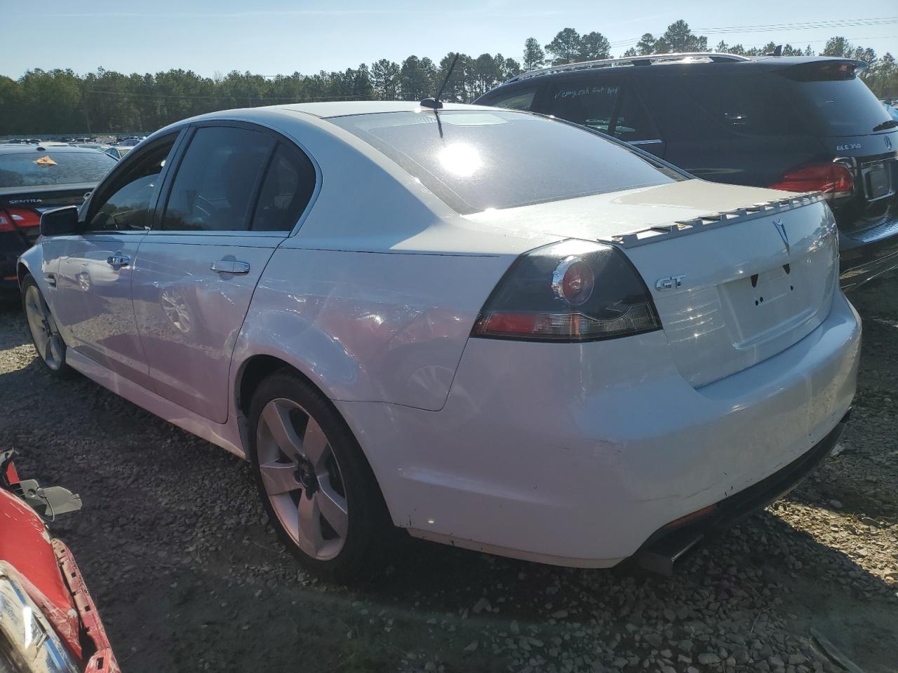 2009 Pontiac G8 - Image 2