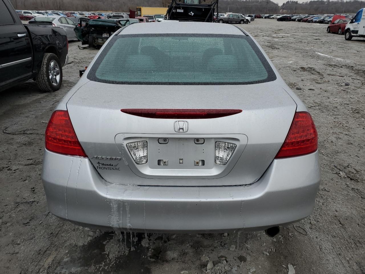 2007 Honda Accord - Image 6