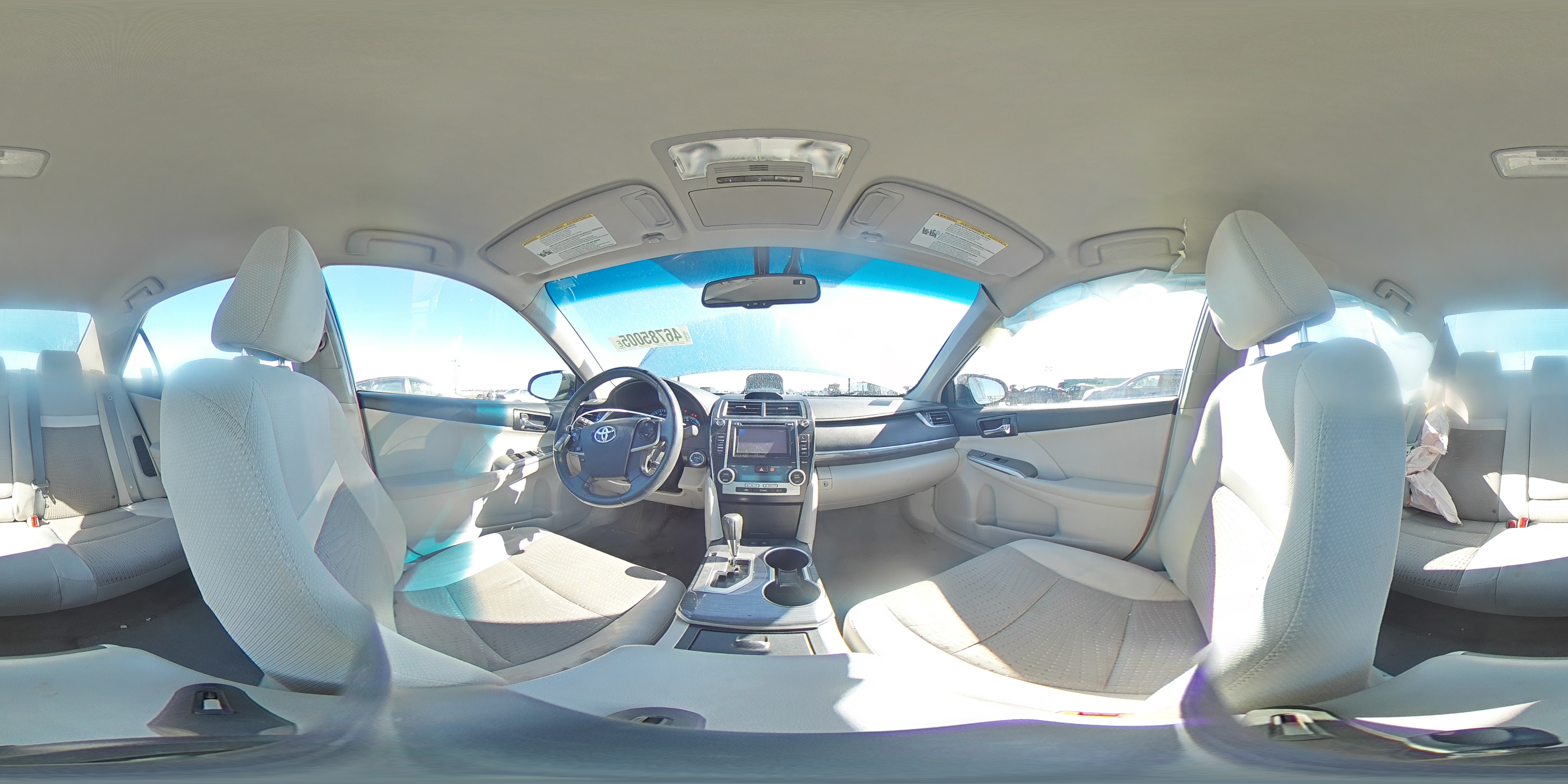 2013 Toyota Camry - Image 12