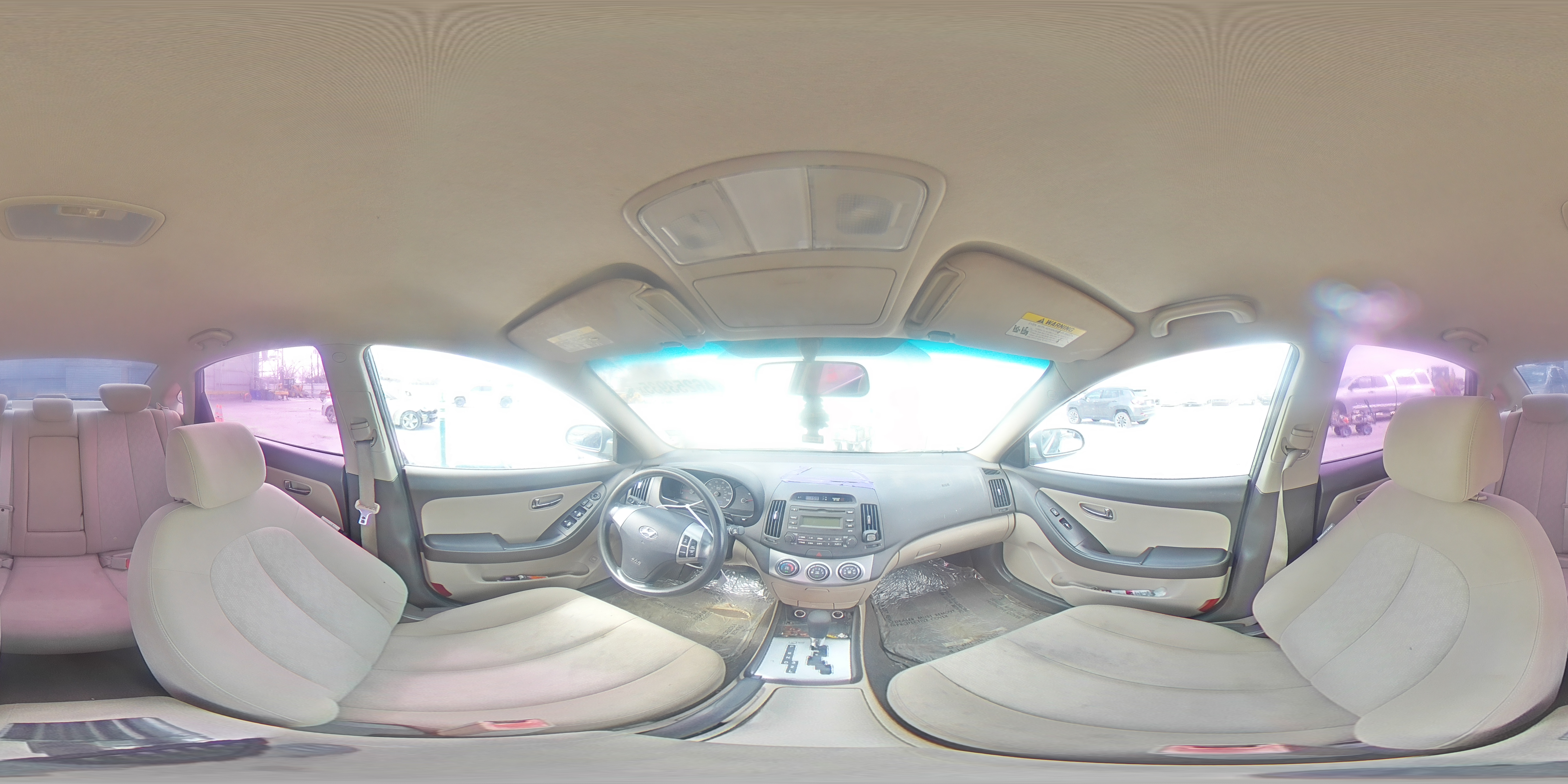 2010 Hyundai Elantra - Image 12