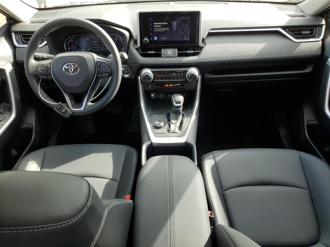2024 Toyota RAV 4 - Image 8