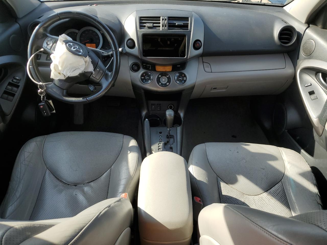 2012 Toyota RAV 4 - Image 8