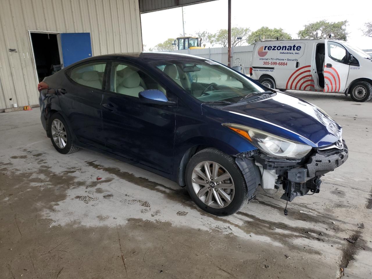 2016 Hyundai Elantra - Image 4