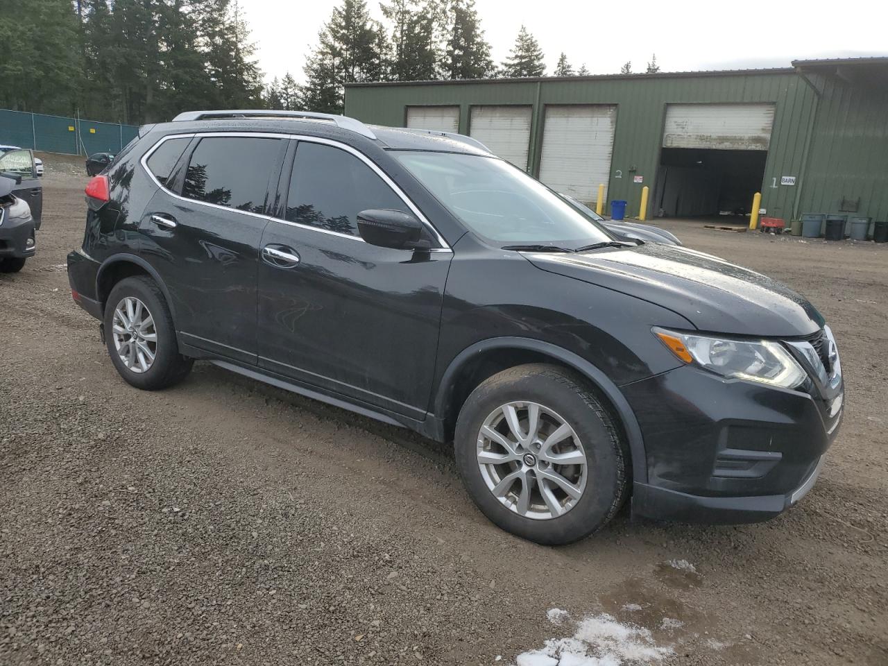 2017 Nissan Rogue - Image 4