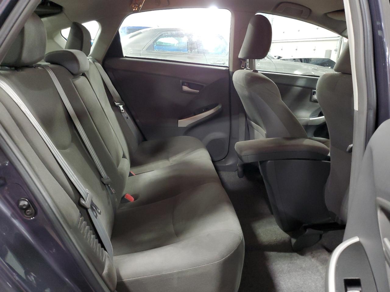 2011 Toyota Prius - Image 11