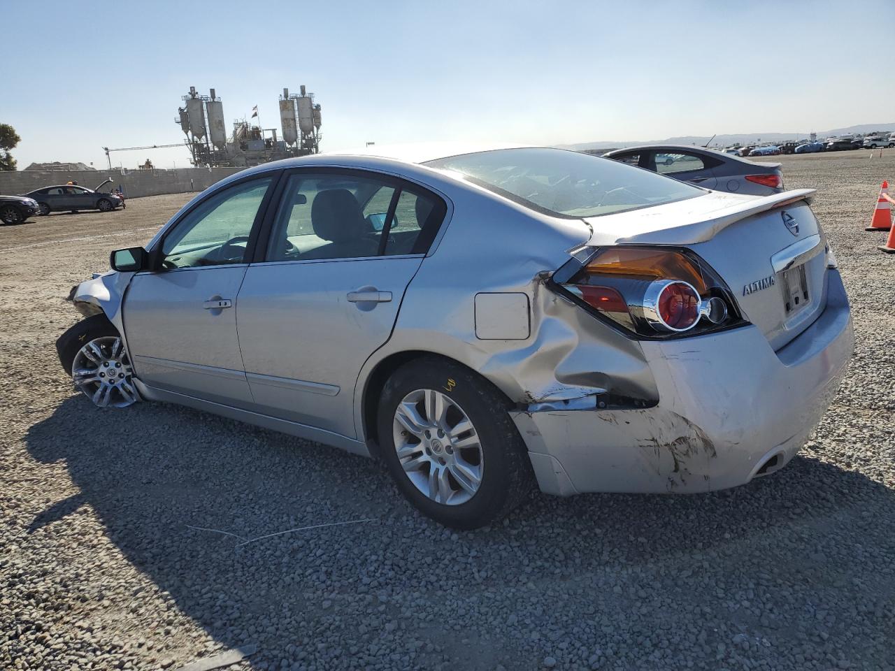 2012 Nissan Altima - Image 2