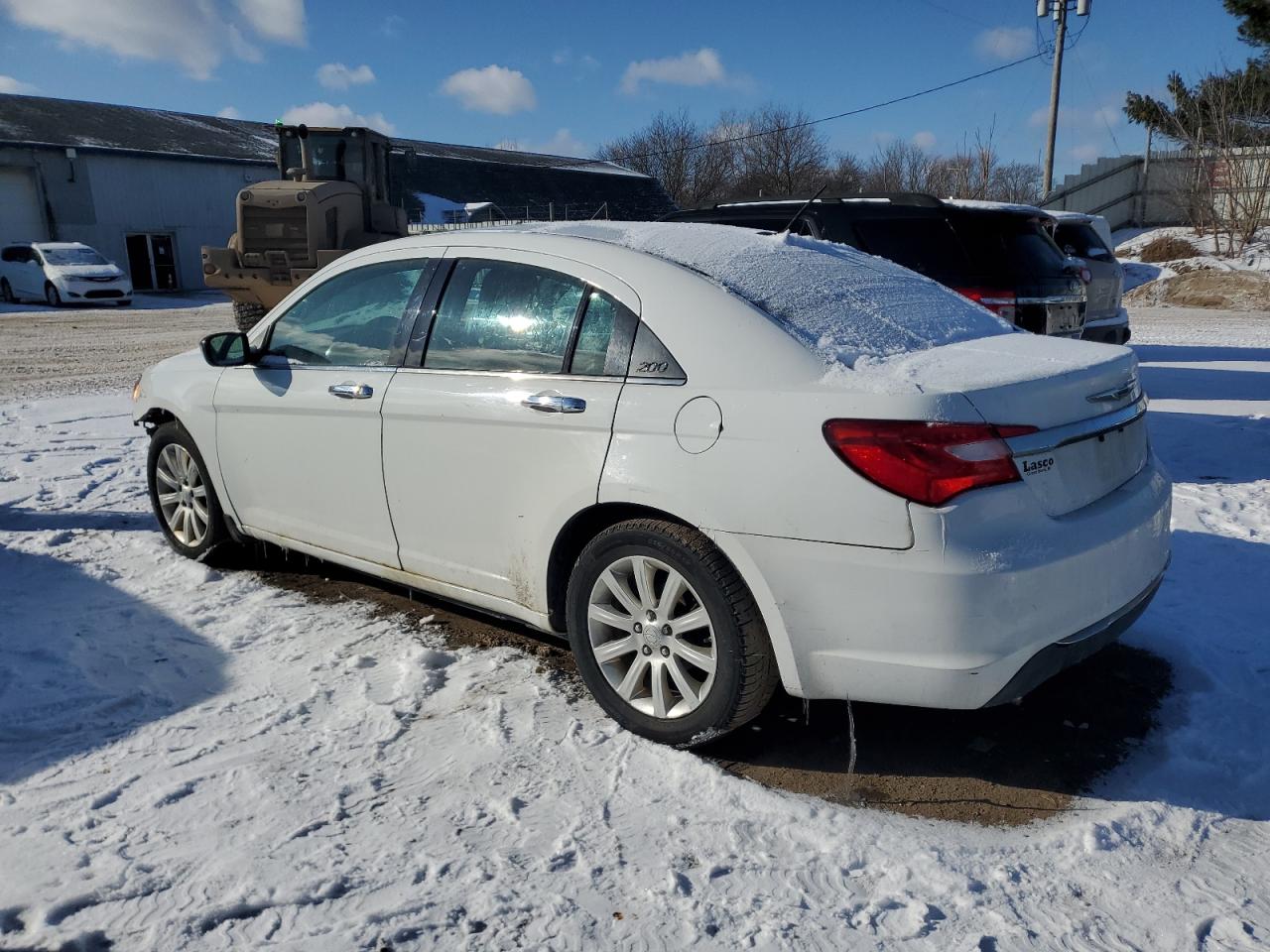 2013 Chrysler 200 - Image 2