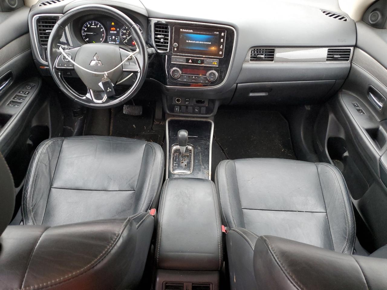 2019 Mitsubishi Outlander - Image 8