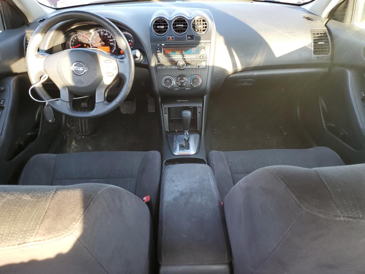 2011 Nissan Altima - Image 8