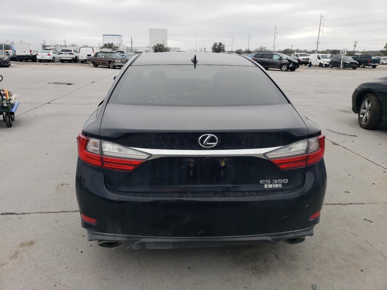 2016 Lexus ES - Image 6