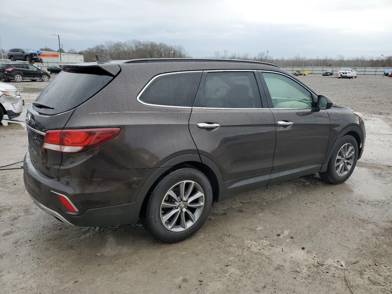 2017 Hyundai Santa Fe - Image 3
