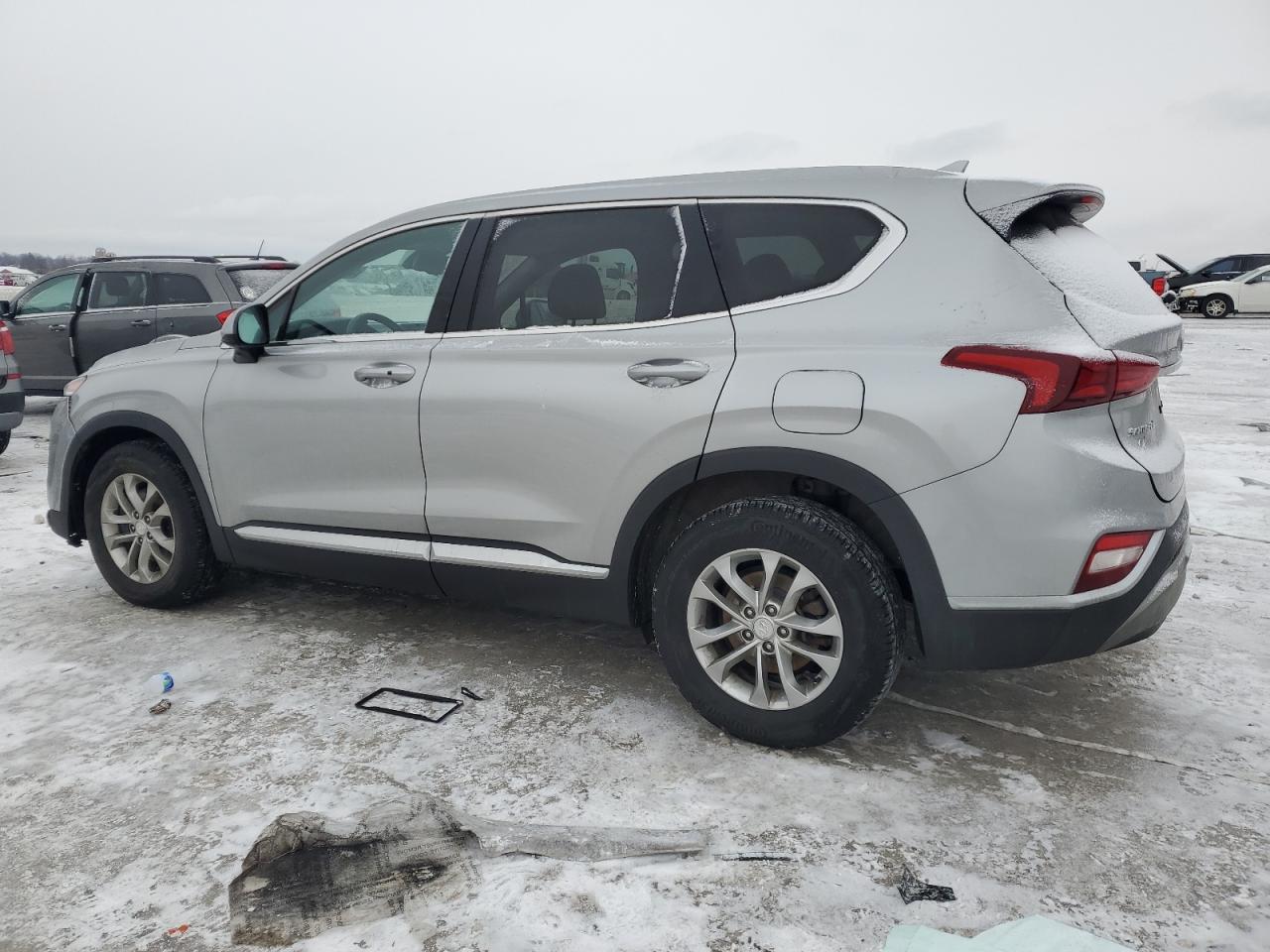 2020 Hyundai Santa Fe - Image 2